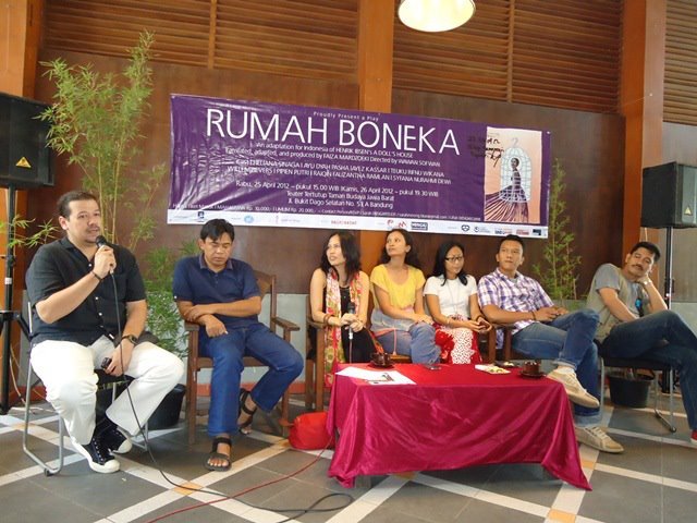 Press conference Rumah Boneka di Gedung indonesia  Menggugat, April 2012, jpg